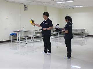 คณาจารย์และนิสิตจาก,คณะแพทยศาสตร์,สาขาอาชีวอนามัยและความปลอดภัย,มหาวิทยาลัยพะเยา,ลงพื้นที่,รอบที่,2,ในการตรวจวัด,PM,2.5,ภายในอาคารศูนย์บรรณสารและสื่อการศึกษา