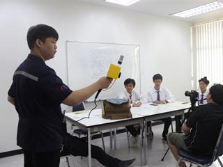 คณาจารย์และนิสิตจาก,คณะแพทยศาสตร์,สาขาอาชีวอนามัยและความปลอดภัย,มหาวิทยาลัยพะเยา,ลงพื้นที่,รอบที่,2,ในการตรวจวัด,PM,2.5,ภายในอาคารศูนย์บรรณสารและสื่อการศึกษา