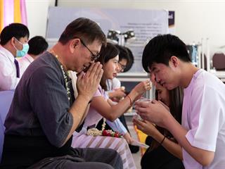 งานกิจการนิสิตและสโมสรนิสิต,คณะทันตแพทยศาสตร์,จัดพิธีรดน้ำดำหัว,ประเพณีปี๋ใหม่เมือง,ประจำปีการศึกษา,2562