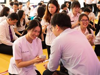 งานกิจการนิสิตและสโมสรนิสิต,คณะทันตแพทยศาสตร์,จัดพิธีรดน้ำดำหัว,ประเพณีปี๋ใหม่เมือง,ประจำปีการศึกษา,2562