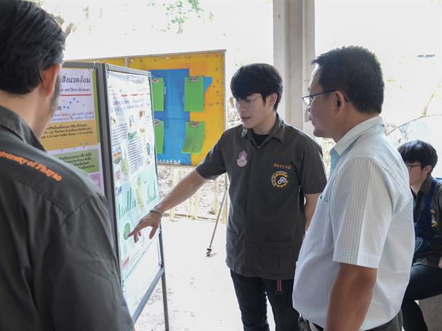 SEEN,ได้จัดให้มีการนำเสนอรายงานความก้าวหน้าโครงงานของนิสิตระดับปริญญาตรี