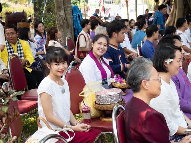 คณะศิลปศาสตร์เข้าร่วมโครงการ,“สืบฮีต,โตยฮอย,ป๋าเวณี,ปี๋ใหม่เมือง,ม.พะเยา”,,ประจำปี,2562,ณ,สวนพฤกษศาสตร์,บริเวณด้านหลังอาคารสำนักงานอธิการบดี