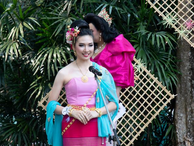 คณะศิลปศาสตร์เข้าร่วมโครงการ,“สืบฮีต,โตยฮอย,ป๋าเวณี,ปี๋ใหม่เมือง,ม.พะเยา”,,ประจำปี,2562,ณ,สวนพฤกษศาสตร์,บริเวณด้านหลังอาคารสำนักงานอธิการบดี