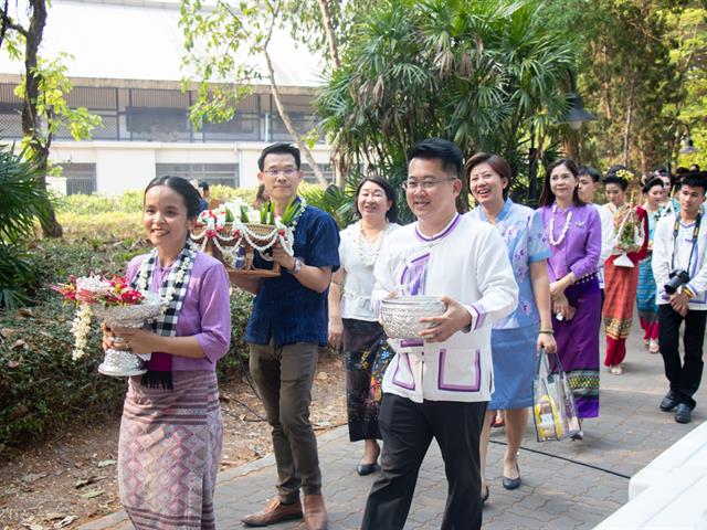 คณะศิลปศาสตร์เข้าร่วมโครงการ,“สืบฮีต,โตยฮอย,ป๋าเวณี,ปี๋ใหม่เมือง,ม.พะเยา”,,ประจำปี,2562,ณ,สวนพฤกษศาสตร์,บริเวณด้านหลังอาคารสำนักงานอธิการบดี