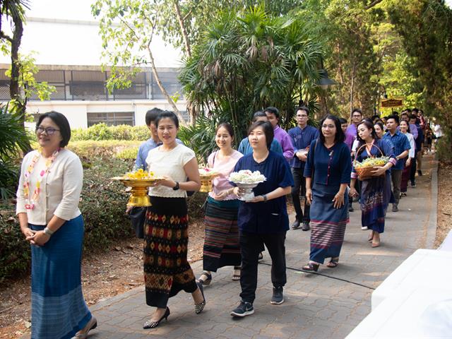 คณะศิลปศาสตร์เข้าร่วมโครงการ,“สืบฮีต,โตยฮอย,ป๋าเวณี,ปี๋ใหม่เมือง,ม.พะเยา”,,ประจำปี,2562,ณ,สวนพฤกษศาสตร์,บริเวณด้านหลังอาคารสำนักงานอธิการบดี
