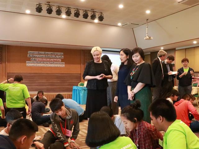 หน่วยศึกษาและพัฒนานวัตกรรมท้องถิ่น,คณะรัฐศาสตร์และสังคมศาสตร์,มหาวิทยาลัยพะเยา,ร่วมกับมูลนิธิฮันส์,ไซเดล,(Hanns,Seidel,Foundation),สหพันธ์สาธารณรัฐเยอรมนี,จัดโครงการ,โครงการพัฒนาศักยภาพผู้นำเยาวชนเพื่อการพัฒนาประชาธิปไตยท้องถิ่น,รุ่นที่,4,หัวข้อ,พลเมืองท้องถิ่น,สู่พลโลก