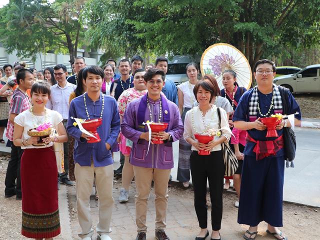 คณะรัฐศาสตร์และสังคมศาสตร์,มหาวิทยาลัยพะเยา,ร่วมงาน,“สืบฮีต,โตยฮอย,ป๋าเวณี,ปี๋ใหม่เมือง,ม.พะเยา”,ประจำปี,2562