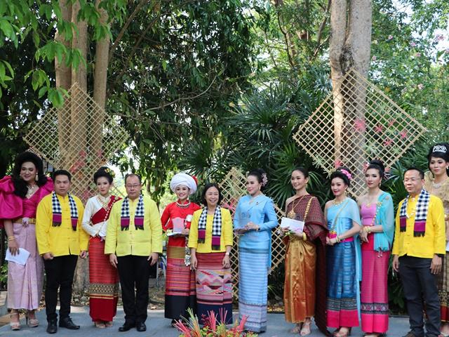 คณะรัฐศาสตร์และสังคมศาสตร์,มหาวิทยาลัยพะเยา,ร่วมงาน,“สืบฮีต,โตยฮอย,ป๋าเวณี,ปี๋ใหม่เมือง,ม.พะเยา”,ประจำปี,2562
