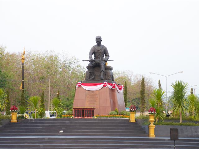 อธิการบดีมหาวิทยาลัยพะเยา,นำคณะผู้บริหาร,คณาจารย์,เจ้าหน้าที่,ประกอบพิธีทำบุญอุทิศถวายเป็นพระราชกุศลแด่ดวงพระวิญญาณสมเด็จพระนเรศวรมหาราช,เนื่องใน,“วันคล้ายวันสวรรคตสมเด็จพระนเรศวรมหาราช”,ประจำปีพุทธศักราช,2562