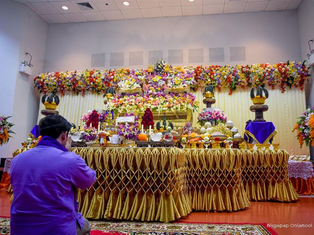 คณะศิลปศาสตร์,จัดโครงการ,“ศักดิ์ศรี,ศักดิ์สิทธิ์,สัมฤทธิ์พระนาม”,พิธีปลดป้าย,มอบรุ่น,และประดับเครื่องหมายแก่นิสิตชั้นปีที่,1,คณะศิลปศาสตร์,ประจำปีการศึกษา,2561