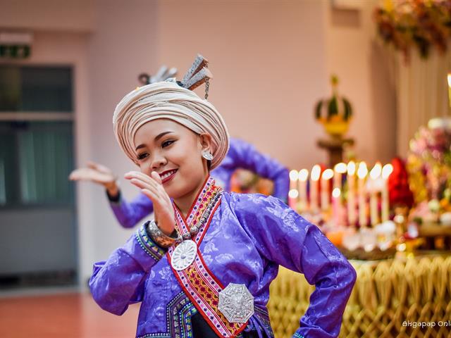 คณะศิลปศาสตร์,จัดโครงการ,“ศักดิ์ศรี,ศักดิ์สิทธิ์,สัมฤทธิ์พระนาม”,พิธีปลดป้าย,มอบรุ่น,และประดับเครื่องหมายแก่นิสิตชั้นปีที่,1,คณะศิลปศาสตร์,ประจำปีการศึกษา,2561
