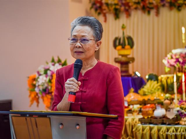 คณะศิลปศาสตร์,จัดโครงการ,“ศักดิ์ศรี,ศักดิ์สิทธิ์,สัมฤทธิ์พระนาม”,พิธีปลดป้าย,มอบรุ่น,และประดับเครื่องหมายแก่นิสิตชั้นปีที่,1,คณะศิลปศาสตร์,ประจำปีการศึกษา,2561