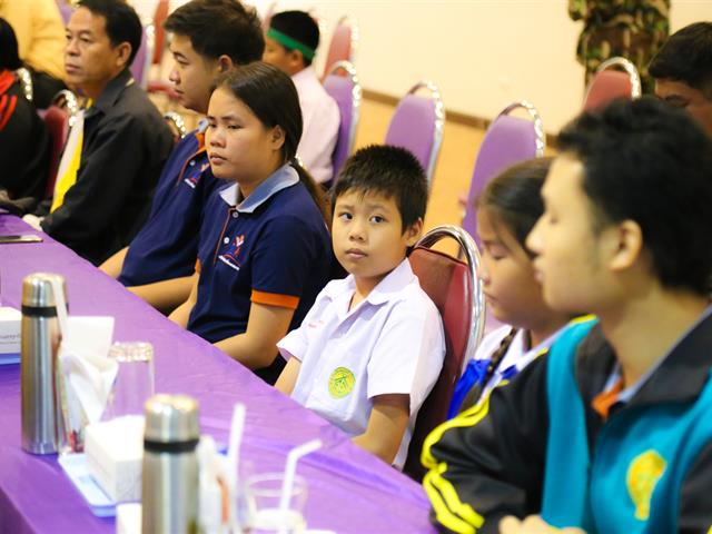 มหาวิทยาลัยพะเยา,ร่วมกับสำนักงานสภาพัฒนาการเศรษฐกิจและสังคมแห่งชาติ,ผลักดันพะเยาเป็นเมืองนกยูงไทยระดับโลก,เพื่อพัฒนาล้านนาตะวันออกสู่การท่องเที่ยวเศรษฐกิจสร้างสรรค์