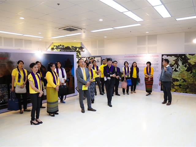 มหาวิทยาลัยพะเยา,ร่วมกับสำนักงานสภาพัฒนาการเศรษฐกิจและสังคมแห่งชาติ,ผลักดันพะเยาเป็นเมืองนกยูงไทยระดับโลก,เพื่อพัฒนาล้านนาตะวันออกสู่การท่องเที่ยวเศรษฐกิจสร้างสรรค์