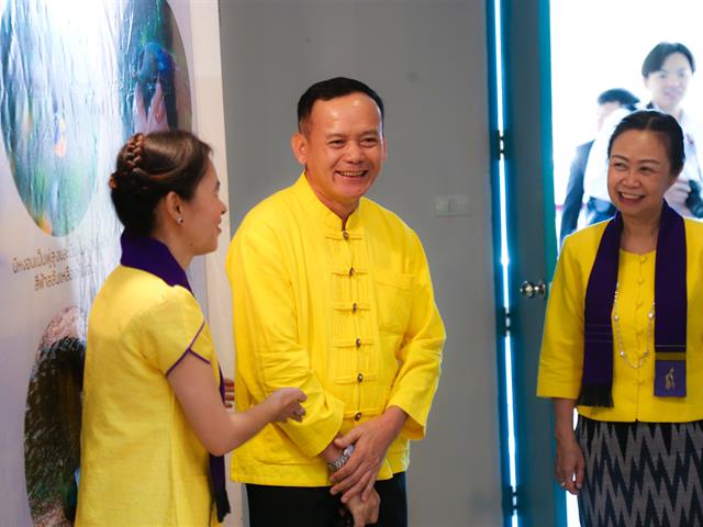 มหาวิทยาลัยพะเยา,ร่วมกับสำนักงานสภาพัฒนาการเศรษฐกิจและสังคมแห่งชาติ,ผลักดันพะเยาเป็นเมืองนกยูงไทยระดับโลก,เพื่อพัฒนาล้านนาตะวันออกสู่การท่องเที่ยวเศรษฐกิจสร้างสรรค์
