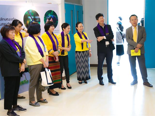 มหาวิทยาลัยพะเยา,ร่วมกับสำนักงานสภาพัฒนาการเศรษฐกิจและสังคมแห่งชาติ,ผลักดันพะเยาเป็นเมืองนกยูงไทยระดับโลก,เพื่อพัฒนาล้านนาตะวันออกสู่การท่องเที่ยวเศรษฐกิจสร้างสรรค์