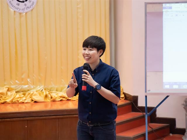 คณะศิลปศาสตร์,จัดโครงการ,“ปัจฉิมนิเทศสาขาวิชาภาษาจีน”,,และร่วมรับฟังบรรยายในหัวข้อเรื่อง,“การเตรียมความพร้อมสู่อาชีพในสายงานด้านภาษาจีน”
