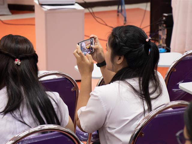 คณะศิลปศาสตร์,จัดโครงการ,“ปัจฉิมนิเทศสาขาวิชาภาษาจีน”,,และร่วมรับฟังบรรยายในหัวข้อเรื่อง,“การเตรียมความพร้อมสู่อาชีพในสายงานด้านภาษาจีน”