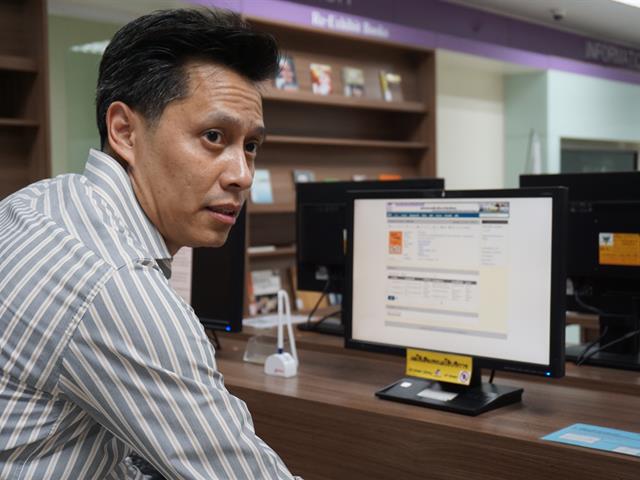 ผู้ช่วยศาสตราจารย์รัฐสภา,แก่นแก้ว,เข้าเยี่ยมชมศูนย์บรรณสารและสื่อการศึกษา,มหาวิทยาลัยพะเยา