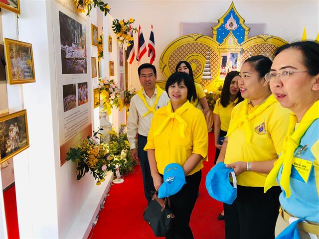 มหาวิทยาลัยพะเยา,เข้าร่วมชมการถ่ายทอดสด,พระราชพิธีบรมราชาภิเษก,จากโทรทัศน์รวมการเฉพาะกิจแห่งประเทศไทย,ที่,บริเวณศาลาประชาคมจังหวัดพะเยา
