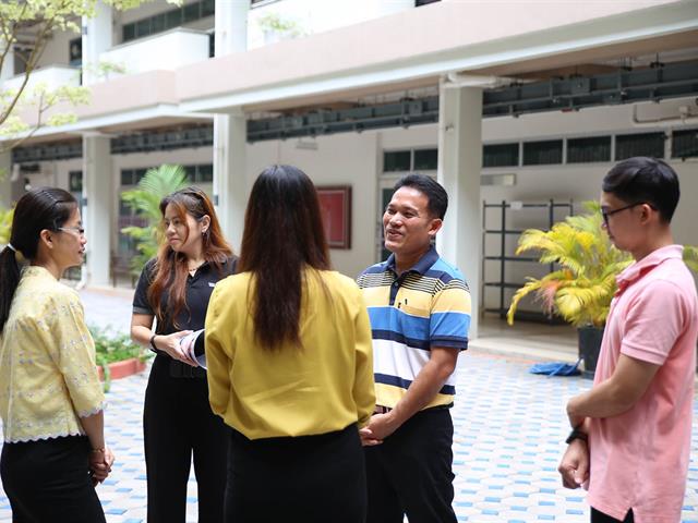 รองอธิการบดีฝ่ายบริหารมหาวิทยาลัยพะเยา,พร้อมคณะผู้บริหาร,รณรงค์ต่อต้านการทุจริต,เพื่อมุ่งเป็นองค์กรที่บริหารงานด้วยความซื่อสัตย์,สุจริต,โปร่งใส