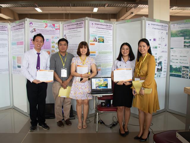 คณะศิลปศาสตร์,เข้าร่วม,“นิทรรศการโครงงานนิสิต,ครั้งที่,8”