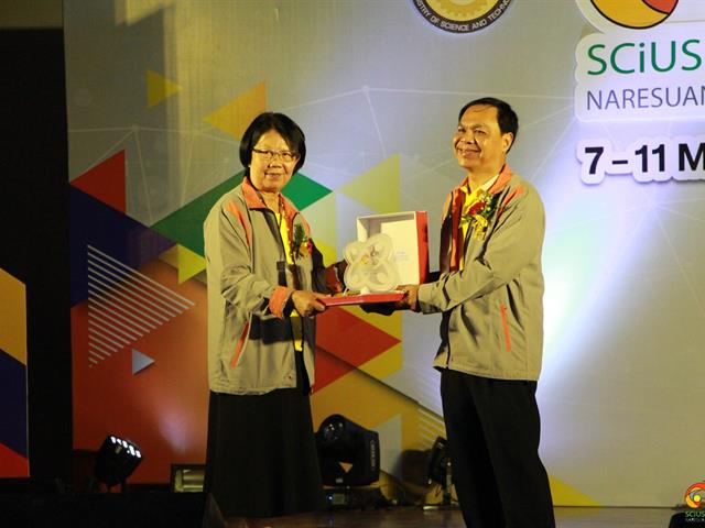 นักเรียนโรงเรียนสาธิตฯ,เข้าร่วมนำเสนอโครงงานวิจัยทางวิทยาศาสตร์,SCiUS,FORUM,ครั้งที่,9