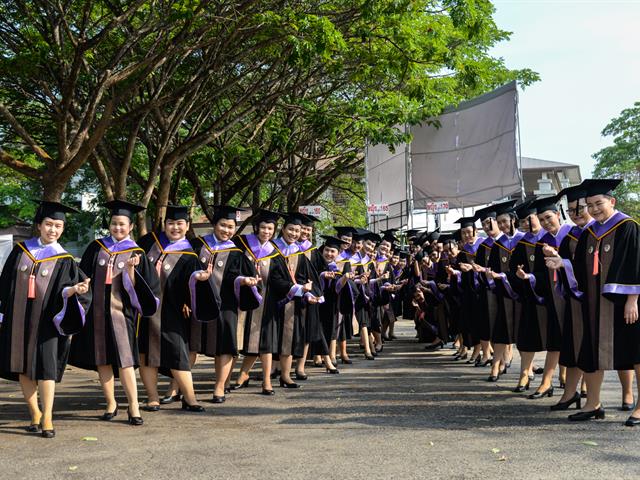 บัณฑิต,มหาบัณฑิตและดุษฎีบัณฑิต,คืนสู่เหย้า,SEEN