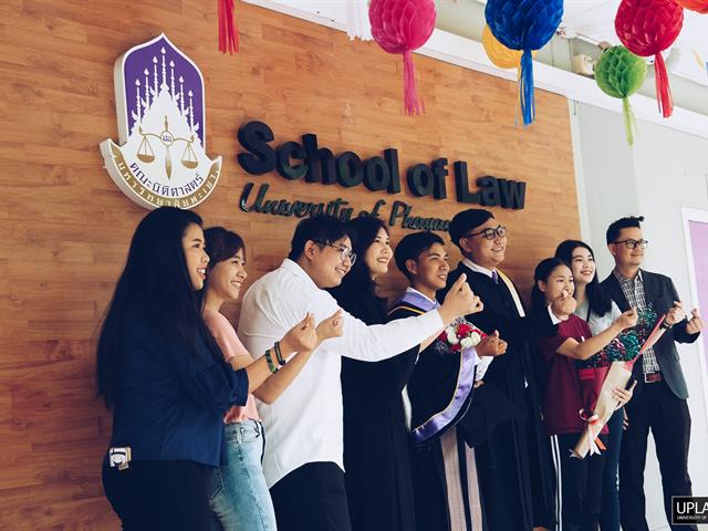คณะนิติศาสตร์,ในวันรับปริญญา