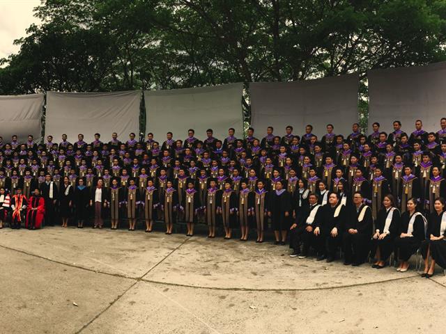 คณะนิติศาสตร์,ในวันรับปริญญา