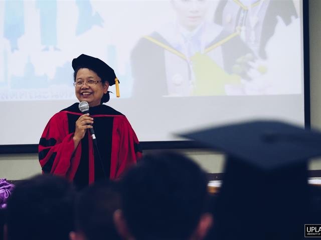 คณะนิติศาสตร์,ในวันรับปริญญา