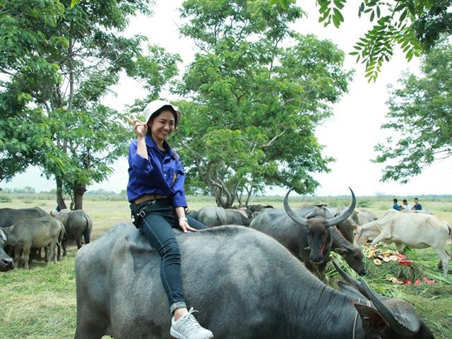 คณะเกษตรศาสตร์ฯ,มหาวิทยาลัยพะเยา,ร่วมกับกรมปศุสัตว์จังหวัดพะเยา,จัดโครงการทำนุบำรุงศิลปะและวัฒนธรรม,"พิธีสู่ขวัญควาย,ร่วมอนุรักษ์สืบสานวัฒนธรรม"