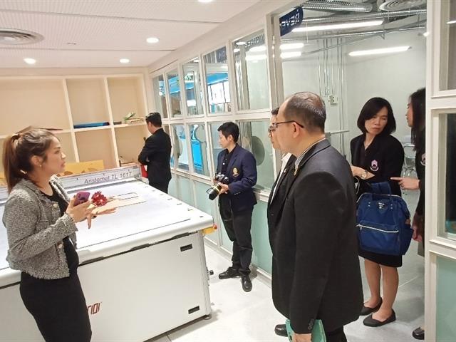 กองกลาง,มหาวิทยาลัยพะเยา,ศึกษาดูงาน,ระบบless,paper,,ณ,ศูนย์บริหารกลาง,จุฬาลงกรณ์มหาวิทยาลัย