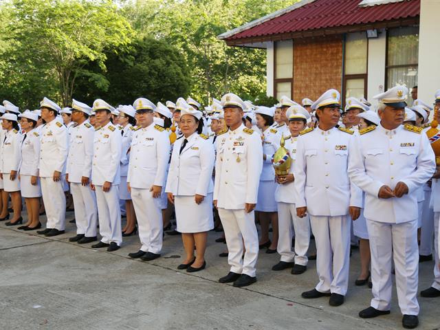 ม.พะเยา,เข้าร่วมพิธีถวายเครื่องราชสักการะและพิธีจุดเทียนถวายพระพรชัยมงคล,เนื่องในโอกาสวันเฉลิมพระชนมพรรษาสมเด็จพระนางเจ้าฯ,พระบรมราชินี,