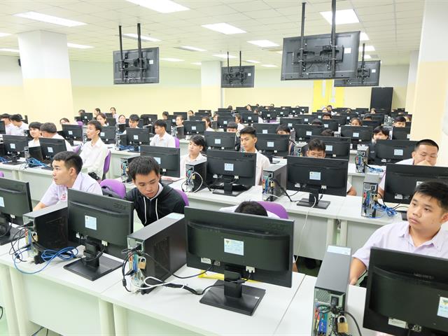 การทดสอบวัดความรู้ภาษาอังกฤษก่อนเข้าเรียนภาษาอังกฤษออนไลน์ผ่านโปรแกรม,SPEEXX,(สำหรับนิสิต,TCAS,รอบที่,2,-,3)