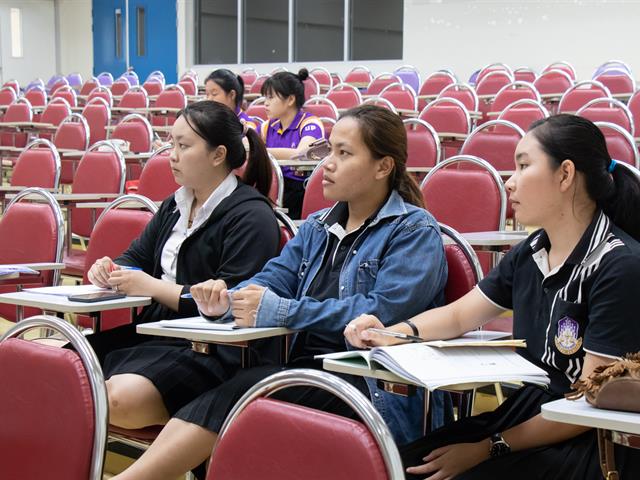 คณะศิลปศาสตร์จัดโครงการ,“อบรมเชิงปฏิบัติการซ่อมเสริมให้นิสิตรายวิชาภาษาอังกฤษเตรียมพร้อม”