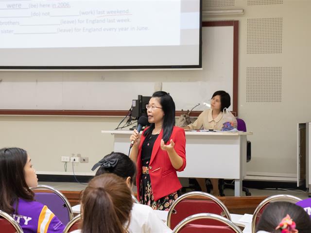 คณะศิลปศาสตร์จัดโครงการ,“อบรมเชิงปฏิบัติการซ่อมเสริมให้นิสิตรายวิชาภาษาอังกฤษเตรียมพร้อม”