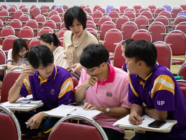 คณะศิลปศาสตร์จัดโครงการ,“อบรมเชิงปฏิบัติการซ่อมเสริมให้นิสิตรายวิชาภาษาอังกฤษเตรียมพร้อม”
