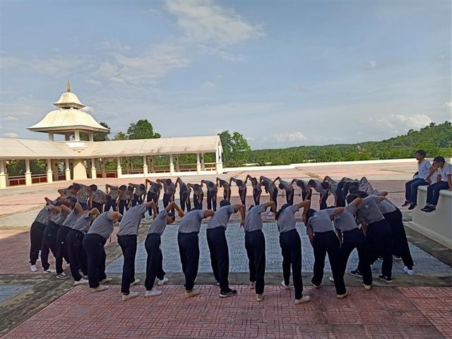 คณะวิทยาศาสตร์,จัดกิจกรรมปลดป้ายและผ้าเหลืองสัญลักษณ์ของนิสิตชั้นปีที่,1,