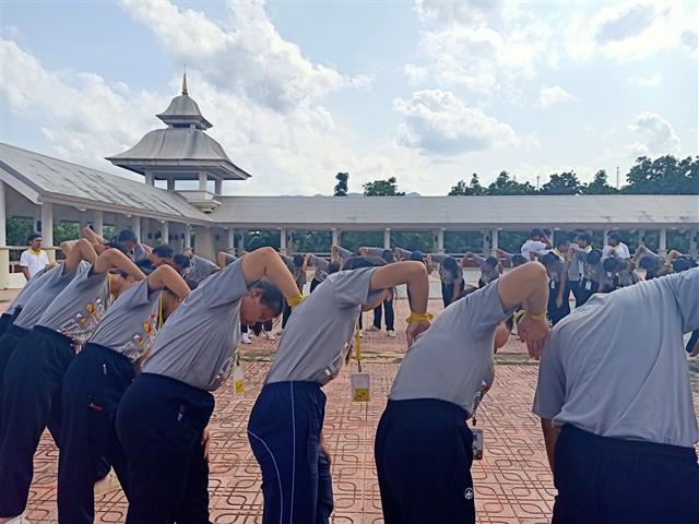 คณะวิทยาศาสตร์,จัดกิจกรรมปลดป้ายและผ้าเหลืองสัญลักษณ์ของนิสิตชั้นปีที่,1,