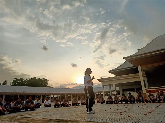 คณะวิทยาศาสตร์,จัดกิจกรรมปลดป้ายและผ้าเหลืองสัญลักษณ์ของนิสิตชั้นปีที่,1,