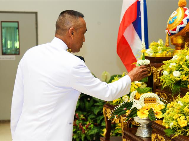 พระบาทสมเด็จพระเจ้าอยู่หัว,ฯ,พระราชทานอาหารสัตว์,ในนามคุณฟูฟู,สุนัขทรงเลี้ยงกับสถานสงเคราะห์สัตว์มหาวิทยาลัยพะเยา,และบ้านรักษ์สัตว์,จังหวัดพะเยา