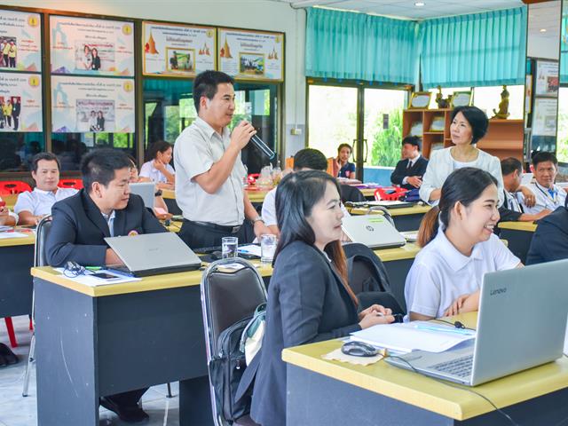 การพัฒนาศักยภาพครูด้วยกระบวนการ,PLC,ตามแนวทางศาสตร์พระราชา,ในโรงเรียนเครือข่ายฝึกประสบการณ์วิชาชีพครู,มหาวิทยาลัยพะเยา