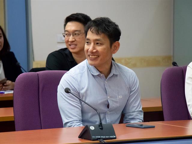 คณะผู้บริหารคณะศิลปศาสตร์,เข้าร่วมโครงการมอบเงินรางวัลและเกียรติบัตรนิสิตสหกิจศึกษาดีเด่น