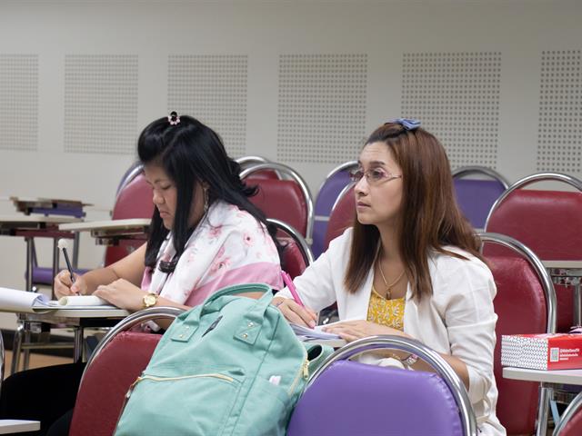 สาขาวิชาภาษาอังกฤษ,คณะศิลปศาสตร์,จัดโครงการพัฒนานิสิตระดับบัณฑิตศึกษา,กิจกรรมที่,2