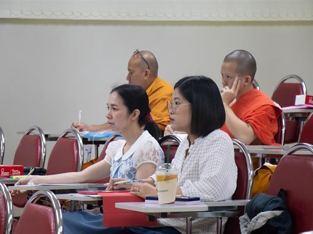 สาขาวิชาภาษาอังกฤษ,คณะศิลปศาสตร์,จัดโครงการพัฒนานิสิตระดับบัณฑิตศึกษา,กิจกรรมที่,2