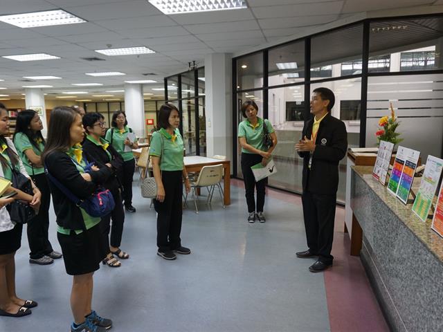 ศูนย์บรรณสารและสื่อการศึกษา,มหาวิทยาลัยพะเยา,ศึกษาดูงานการดำเนินงานสู่การเป็นสำนักงานสีเขียว,ตามมาตรฐานสำนักงานที่เป็นมิตรกับสิ่งแวดล้อม,(Green,office,Standard),ของหอสมุดและคลังความรู้มหาวิทยาลัยมหิดล