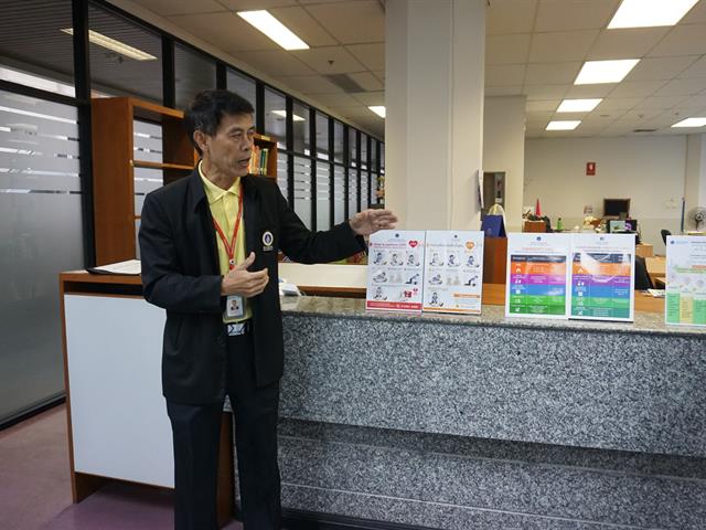 ศูนย์บรรณสารและสื่อการศึกษา,มหาวิทยาลัยพะเยา,ศึกษาดูงานการดำเนินงานสู่การเป็นสำนักงานสีเขียว,ตามมาตรฐานสำนักงานที่เป็นมิตรกับสิ่งแวดล้อม,(Green,office,Standard),ของหอสมุดและคลังความรู้มหาวิทยาลัยมหิดล