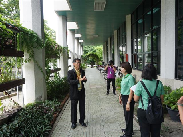 ศูนย์บรรณสารและสื่อการศึกษา,มหาวิทยาลัยพะเยา,ศึกษาดูงานการดำเนินงานสู่การเป็นสำนักงานสีเขียว,ตามมาตรฐานสำนักงานที่เป็นมิตรกับสิ่งแวดล้อม,(Green,office,Standard),ของหอสมุดและคลังความรู้มหาวิทยาลัยมหิดล