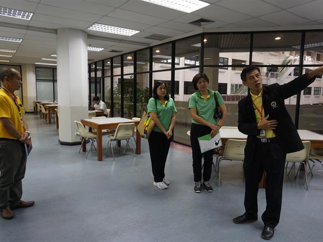 ศูนย์บรรณสารและสื่อการศึกษา,มหาวิทยาลัยพะเยา,ศึกษาดูงานการดำเนินงานสู่การเป็นสำนักงานสีเขียว,ตามมาตรฐานสำนักงานที่เป็นมิตรกับสิ่งแวดล้อม,(Green,office,Standard),ของหอสมุดและคลังความรู้มหาวิทยาลัยมหิดล